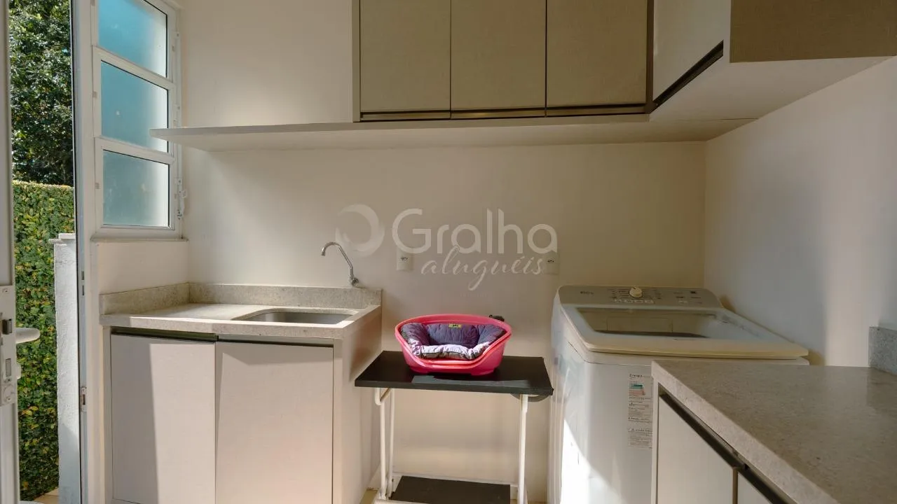 Меблированный дом: 5 спален с ванной и 730 м² — photo 21