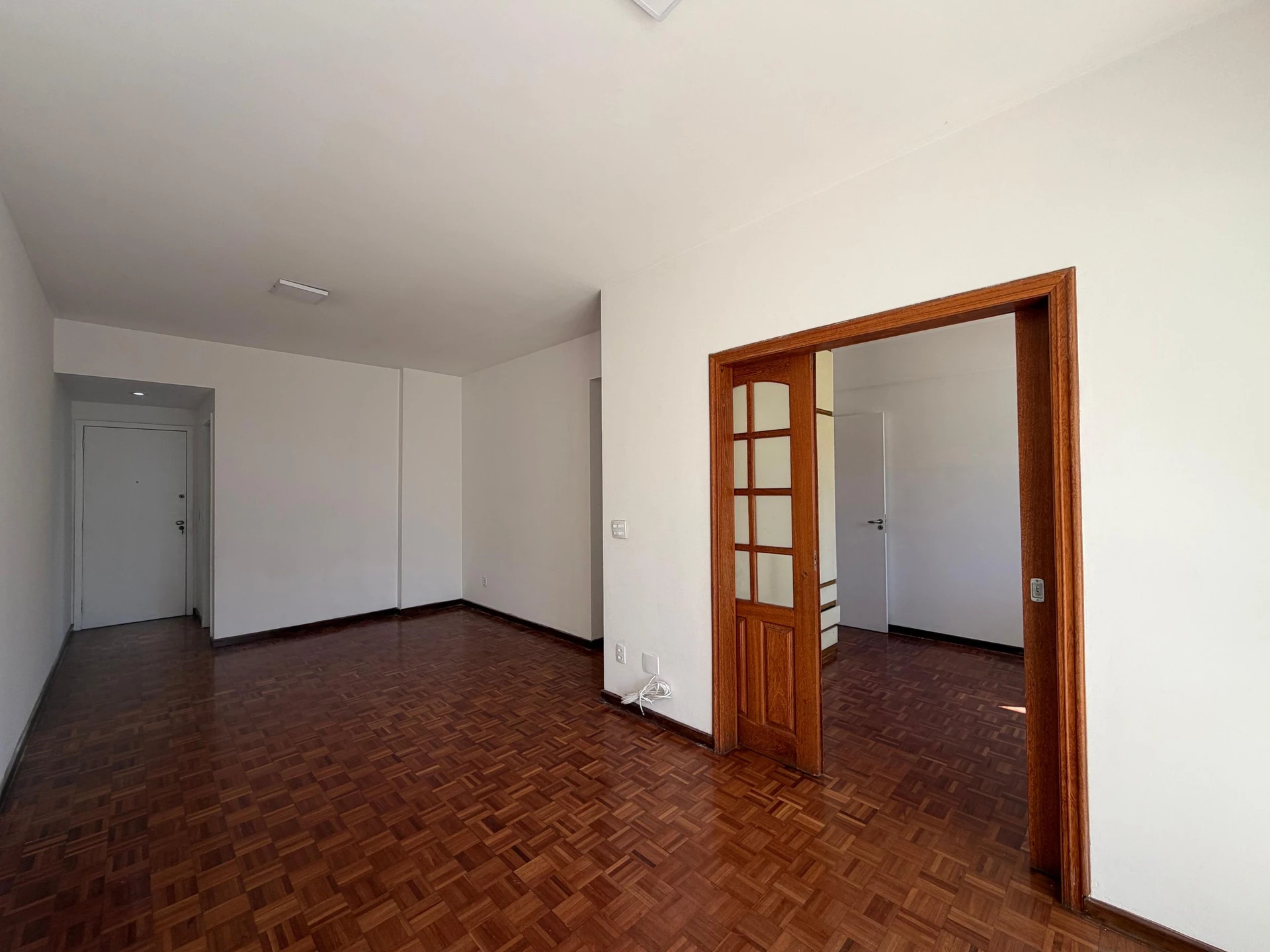 Apartamento de 3 dormitorios con 1 plaza, cocina cerrada — photo 16