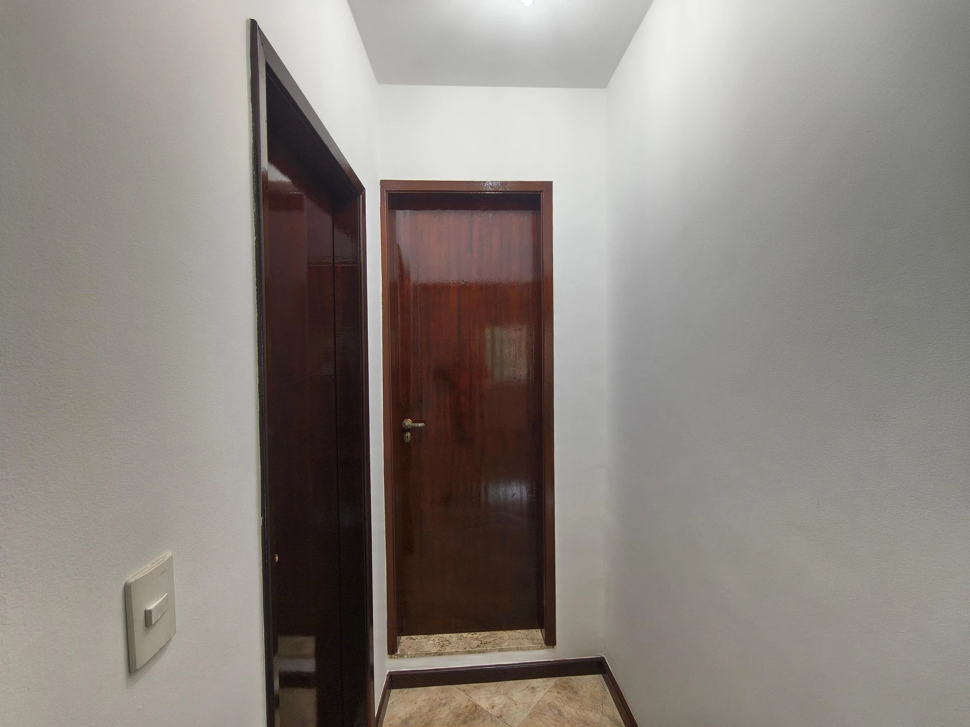 House with 3 bedrooms and an enclosed balcony — photo 19