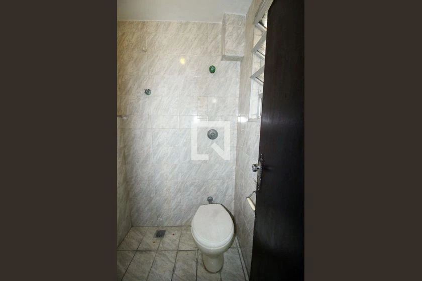 Casa com 3 quartos em 200 m² e 4 banheiros — photo 35