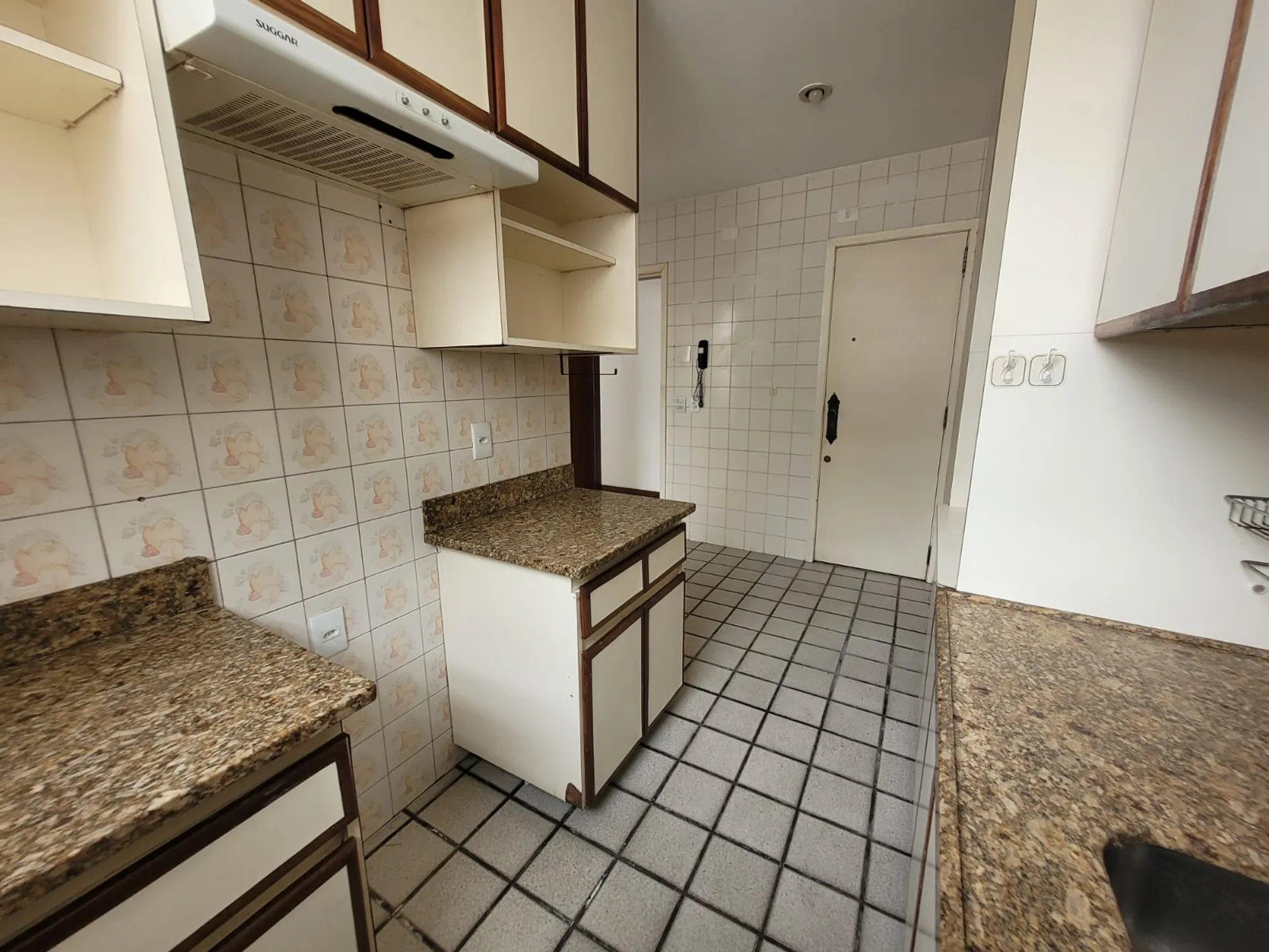 Квартира 80 м² з видом на гори та робочим місцем — photo 14