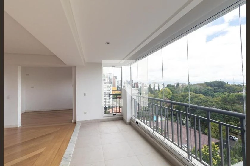 Apartment with 1 bedroom suite and 2 parking spots — photo 3