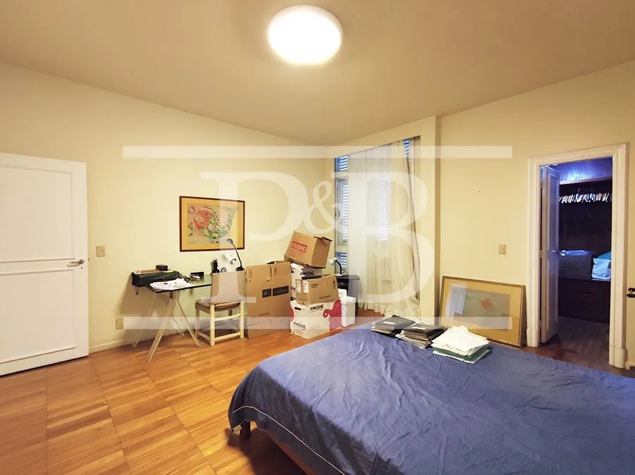 4-bedroom apartment with 283 m² and 2 parking spaces — photo 17