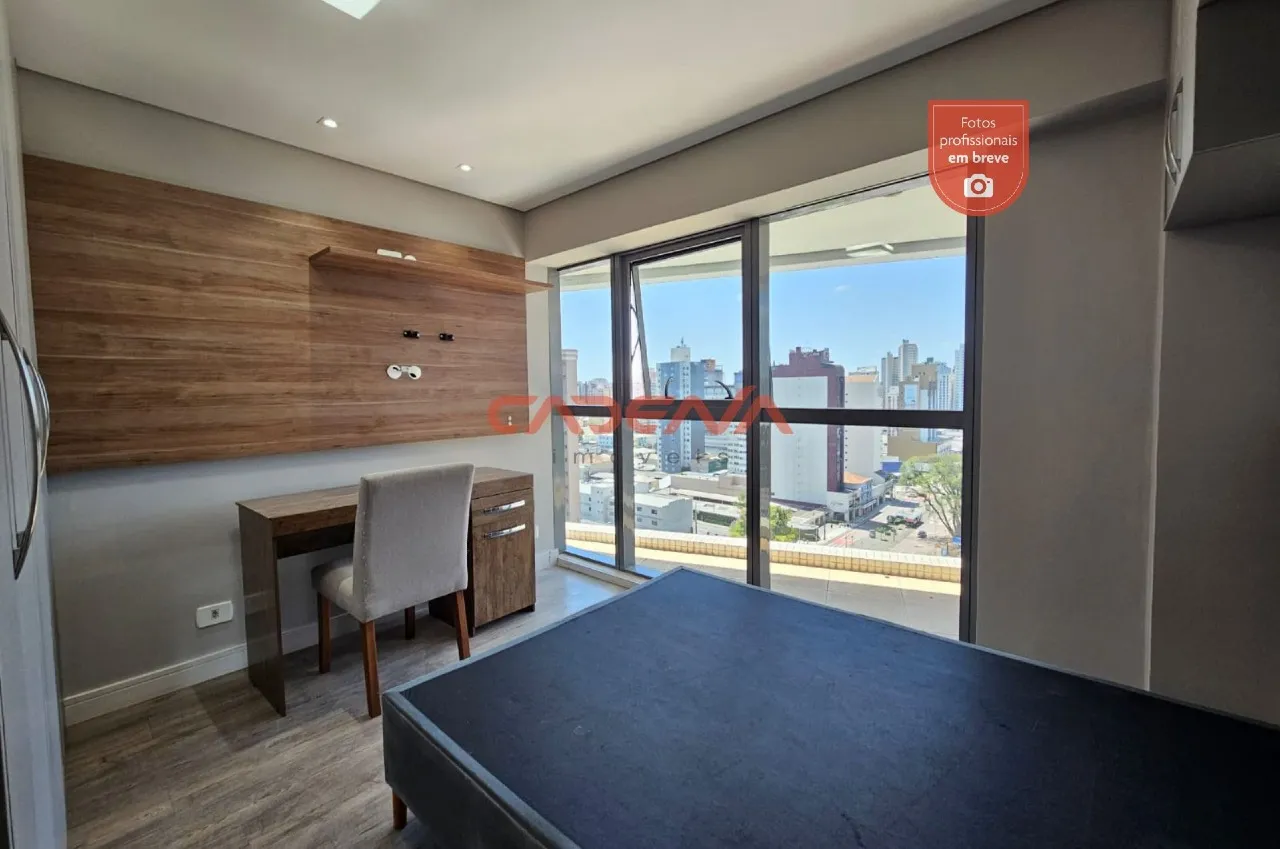 One-bedroom apartment in a building with a coworking space — photo 12
