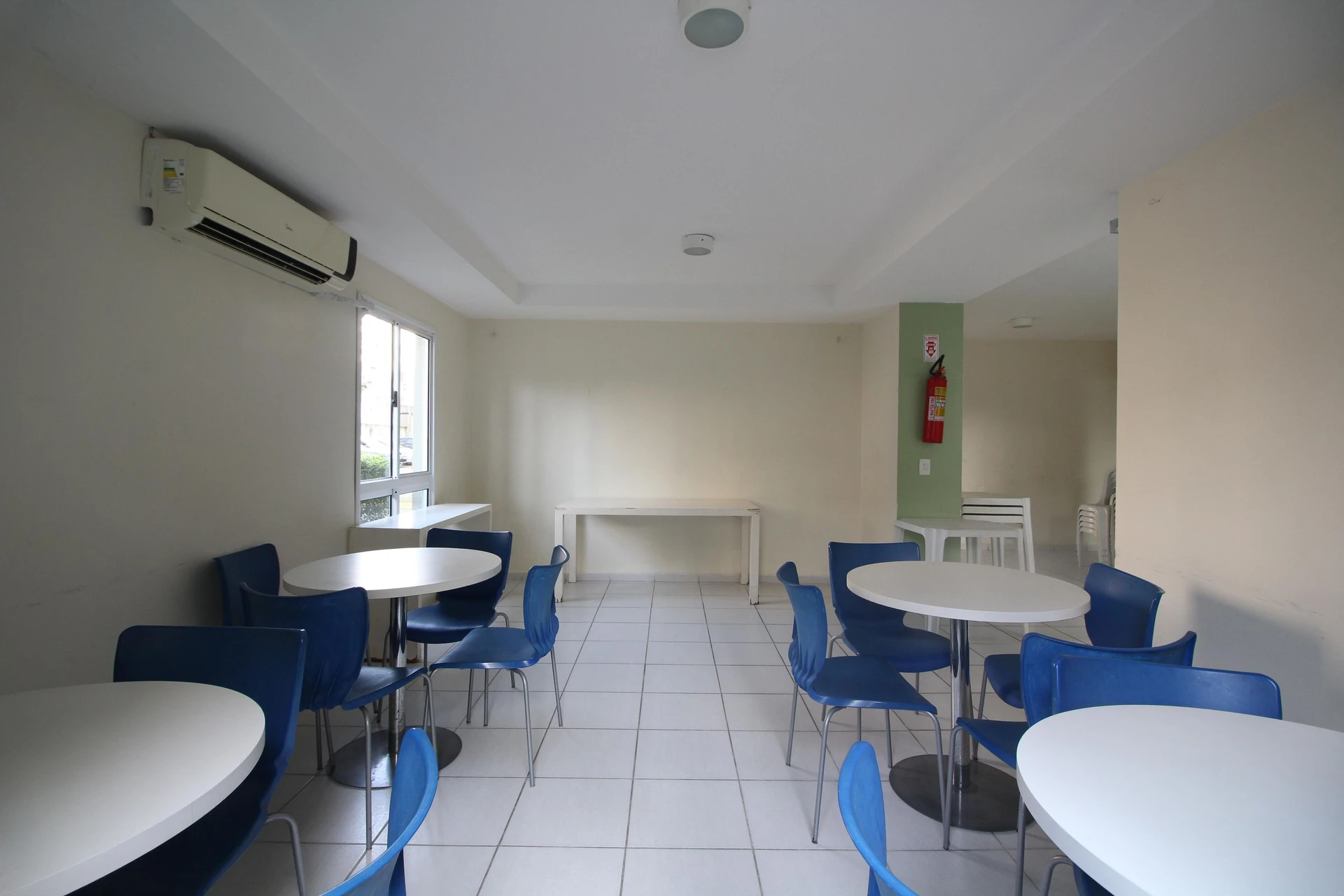 Apartamento mobiliado com 2 quartos e varanda — photo 30