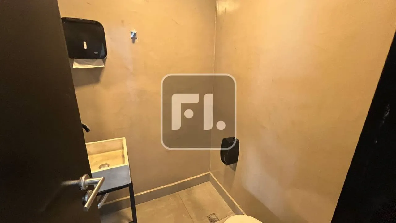Дом с 4 спальнями, 4 ванными и 160 м² — photo 26