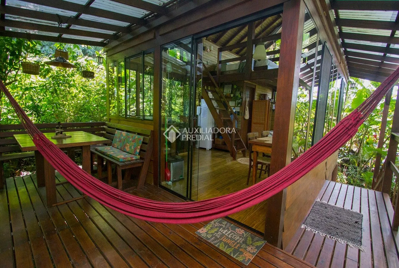 Furnished house with a balcony, 6 bedrooms and 3 baths — photo 68