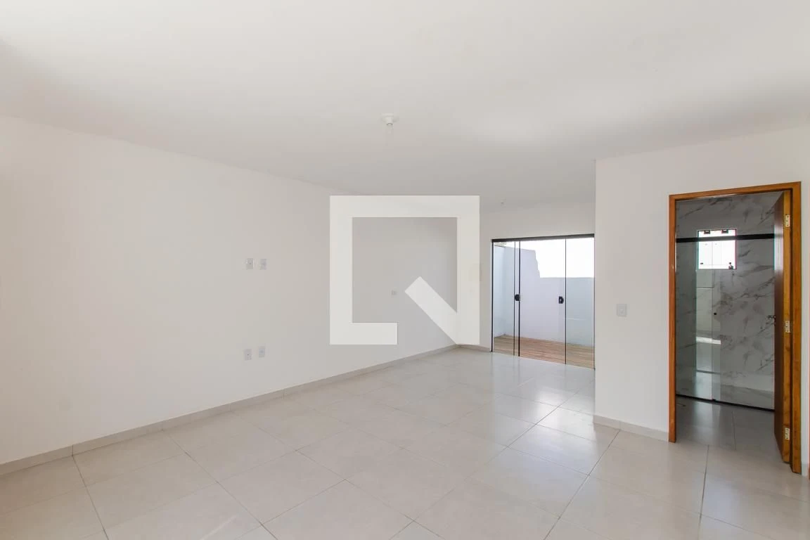 2-bedroom house with a garden in Florianópolis — photo 10