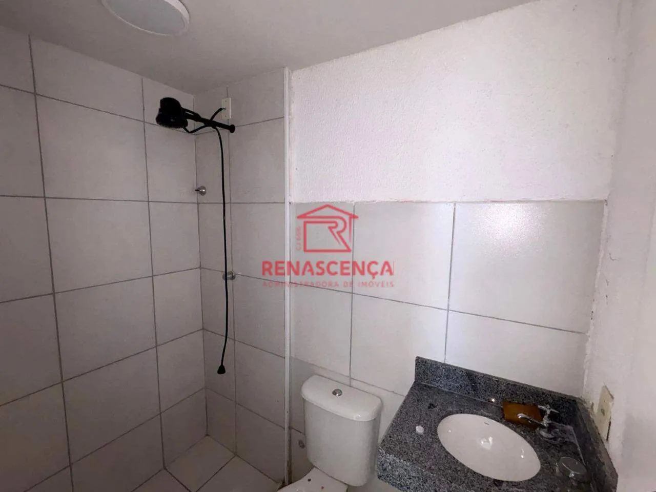 Unfurnished apartment with 2 bedrooms and pool — photo 4