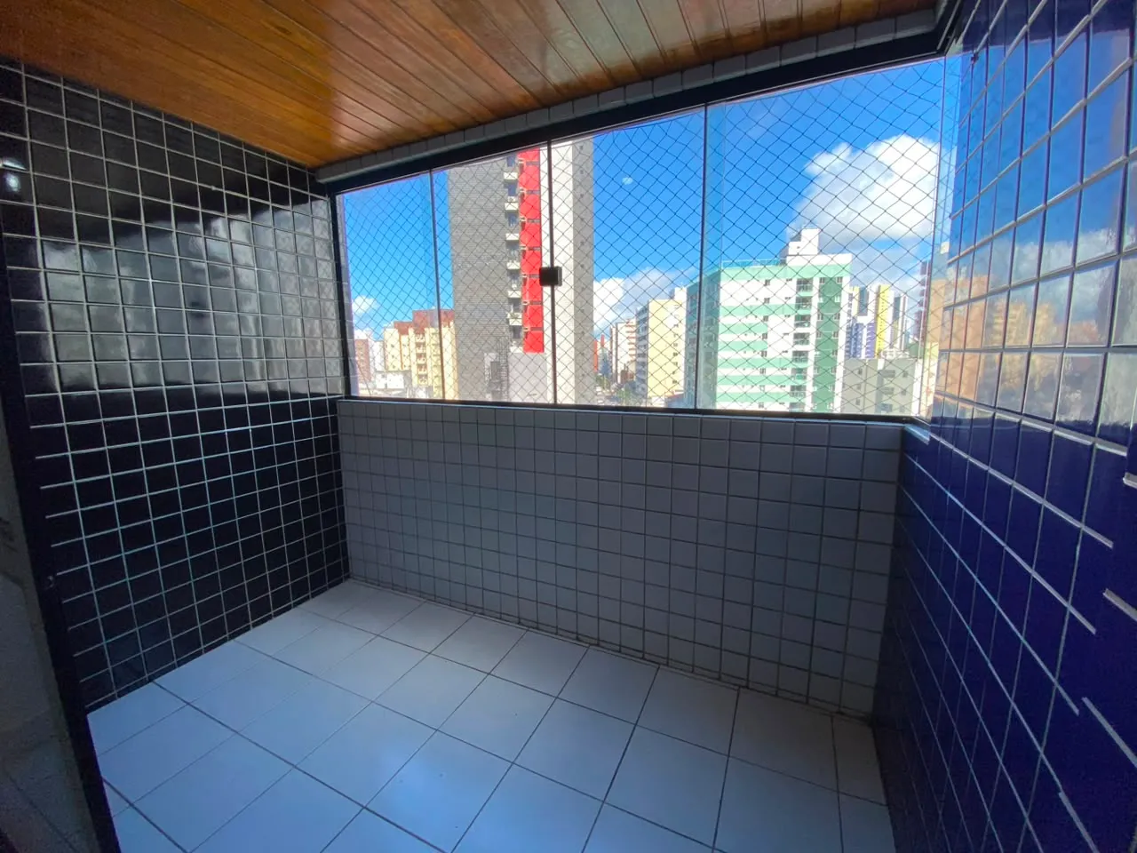 3-bedroom apartment with a private BBQ spot — photo 3