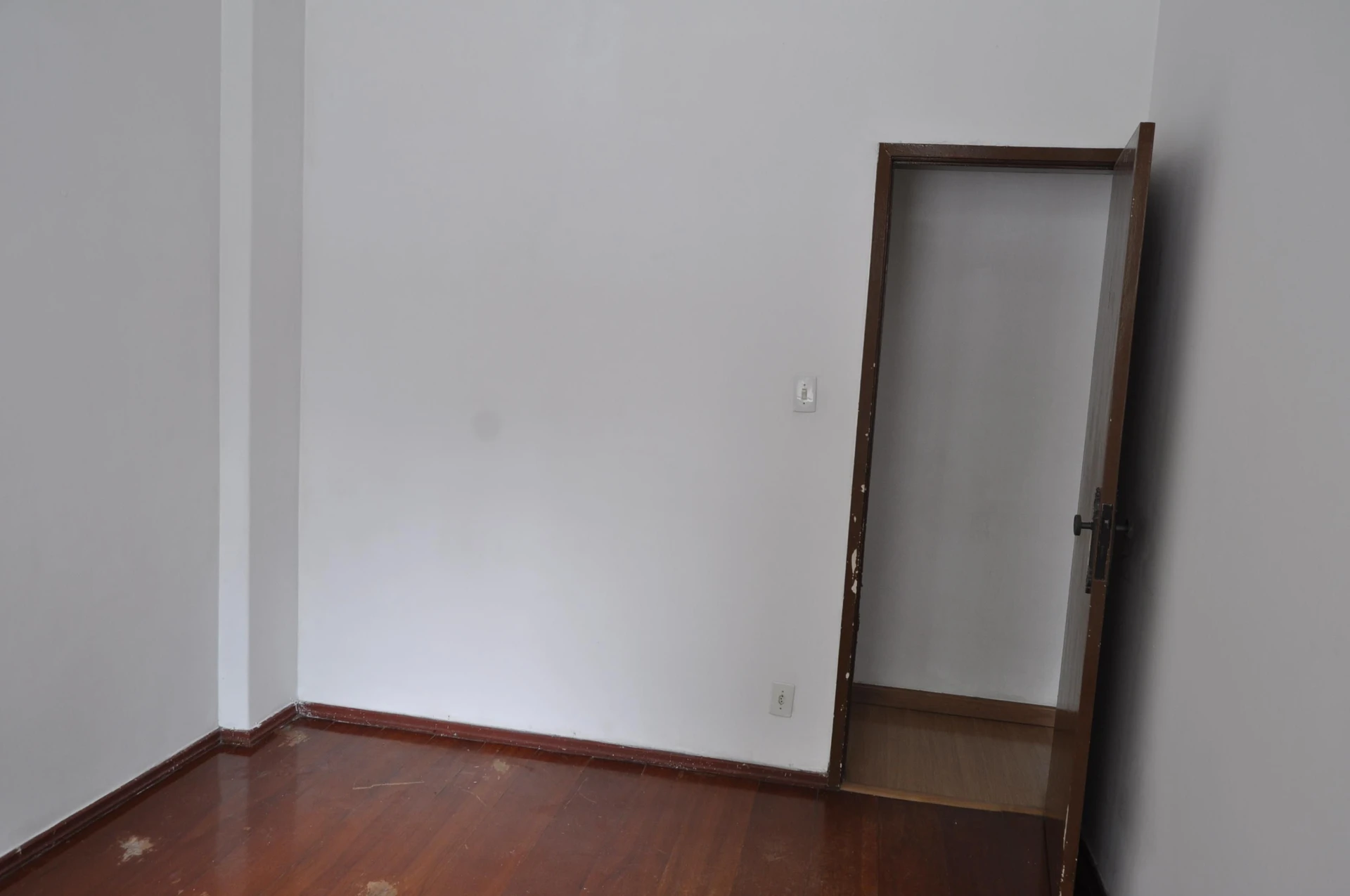 2-bedroom apartment with a private garden — photo 5