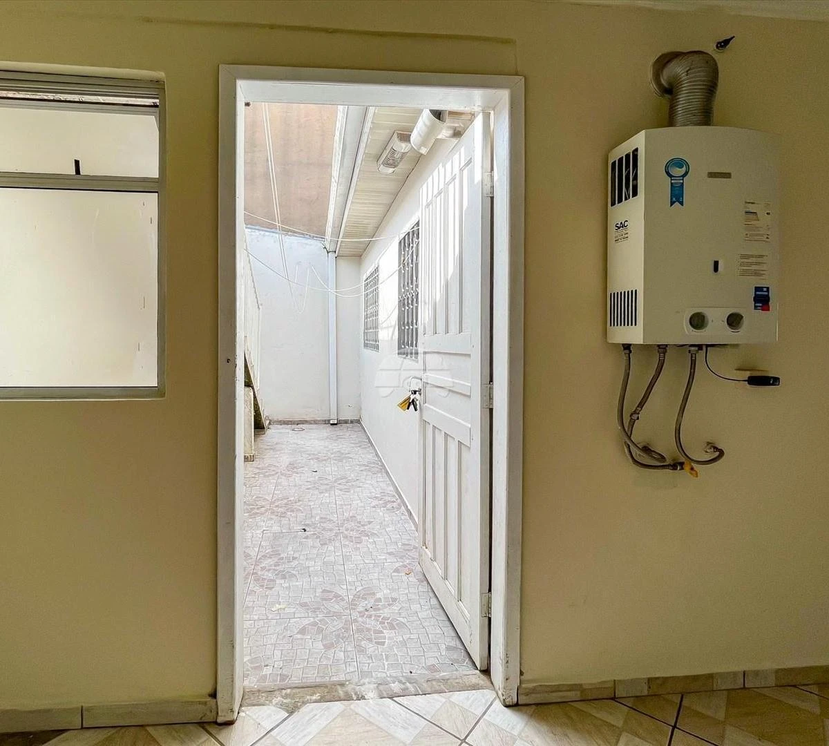 3-bedroom, 100 m² house in Curitiba — photo 31