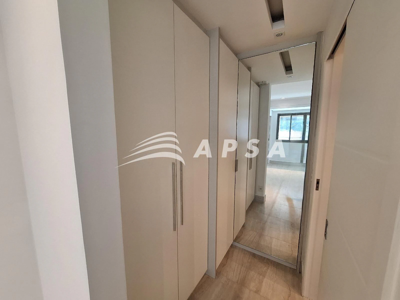Apartment, 96 m², with a glass-enclosed balcony — photo 19