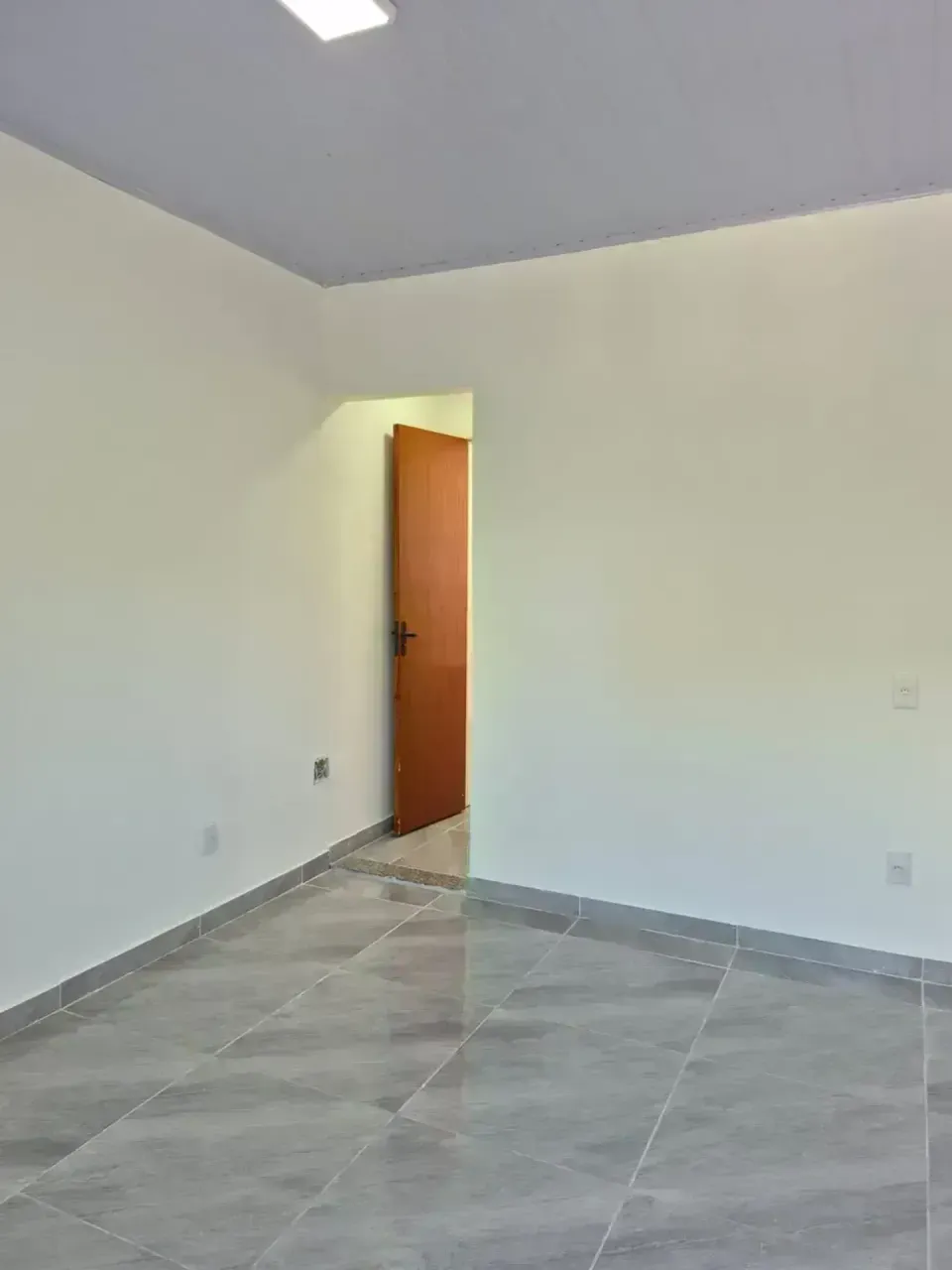 Unfurnished 40 m² apartment with 2 bathrooms — photo 6
