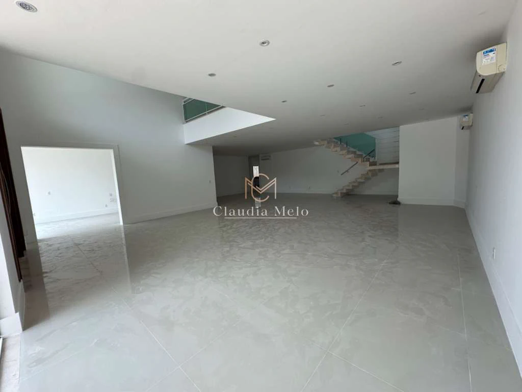 Casa moderna com 5 suítes e 8 banheiros, 10 vagas cobertas — photo 12