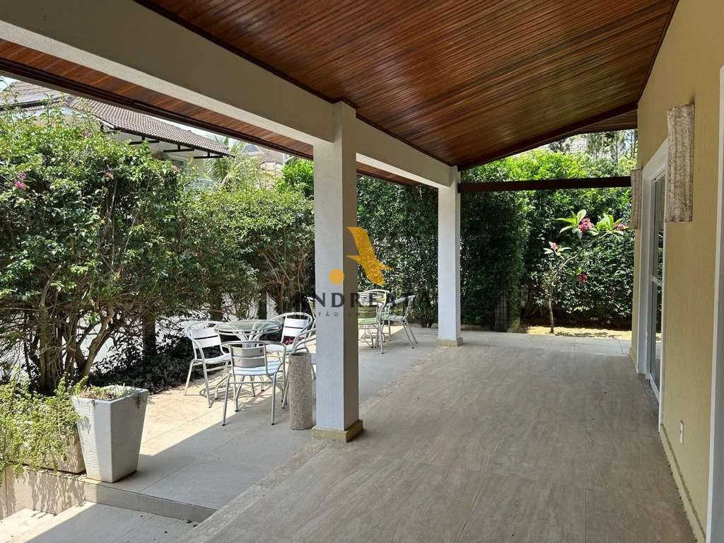 Unfurnished 6-bedroom house with 248 m² — photo 22