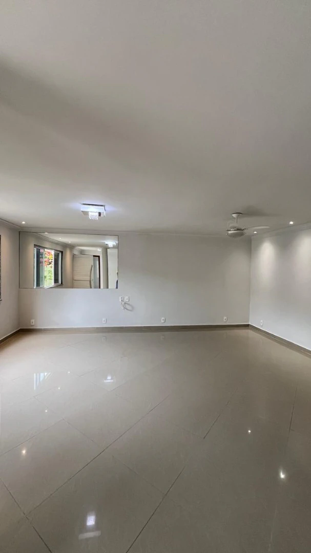 Casa com 6 quartos e jardim privativo com churrasqueira — photo 23