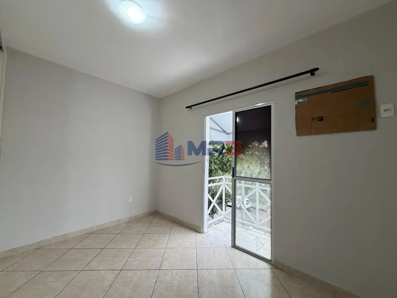 Apartamento de 3 habitaciones con 1 suite, 114 m² y balcón — photo 4