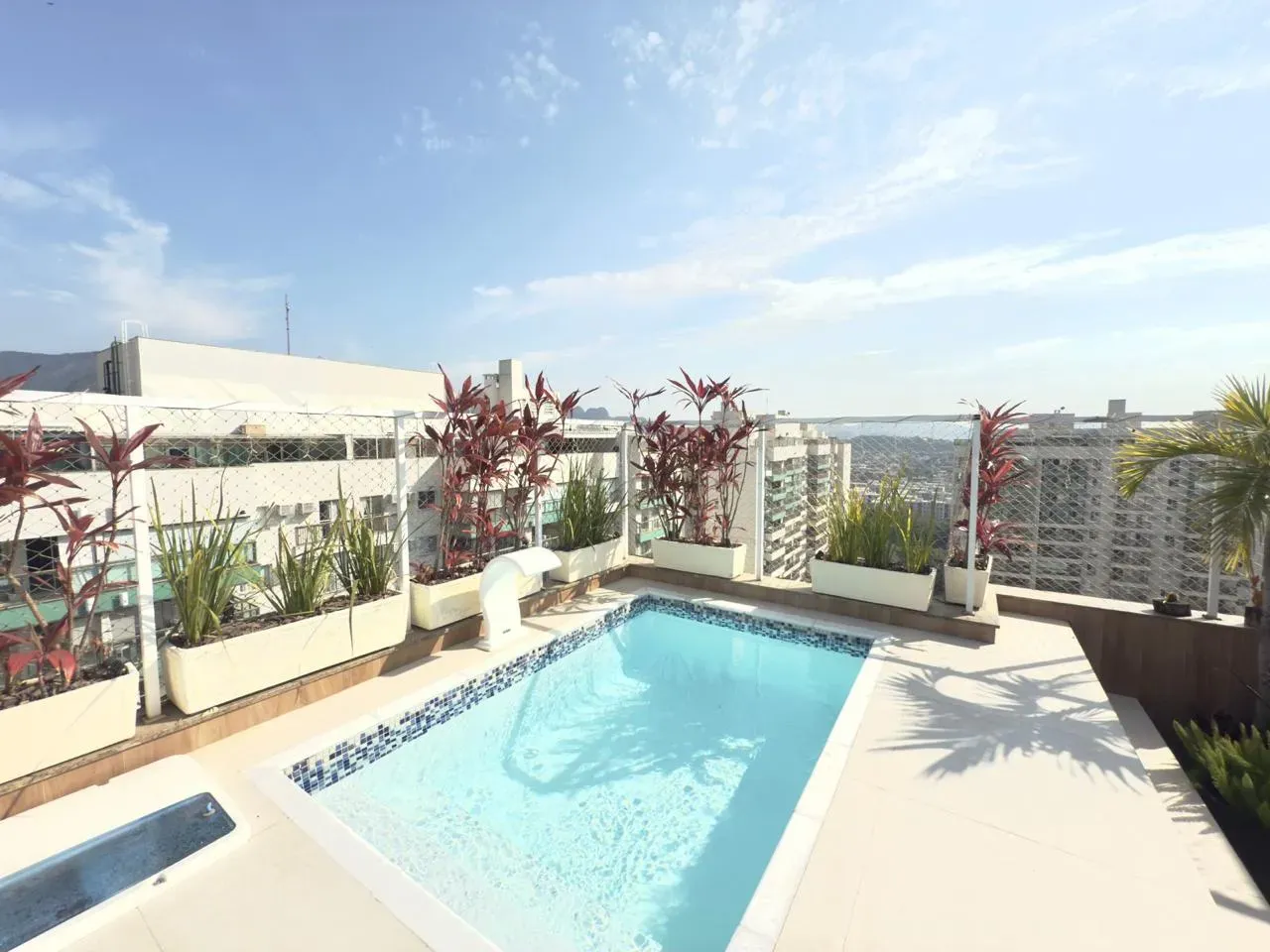 Loft with 3 bedrooms, 3 baths, and 216 m² — photo 25