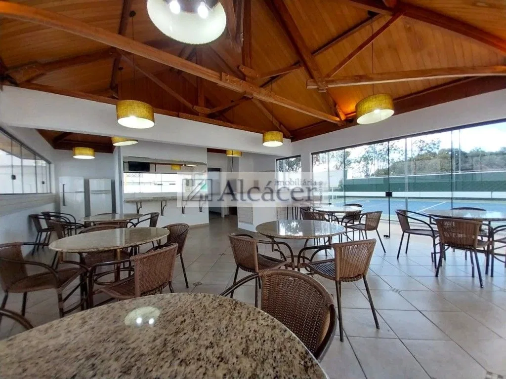 3-bedroom apartment in a building with a gym — photo 15