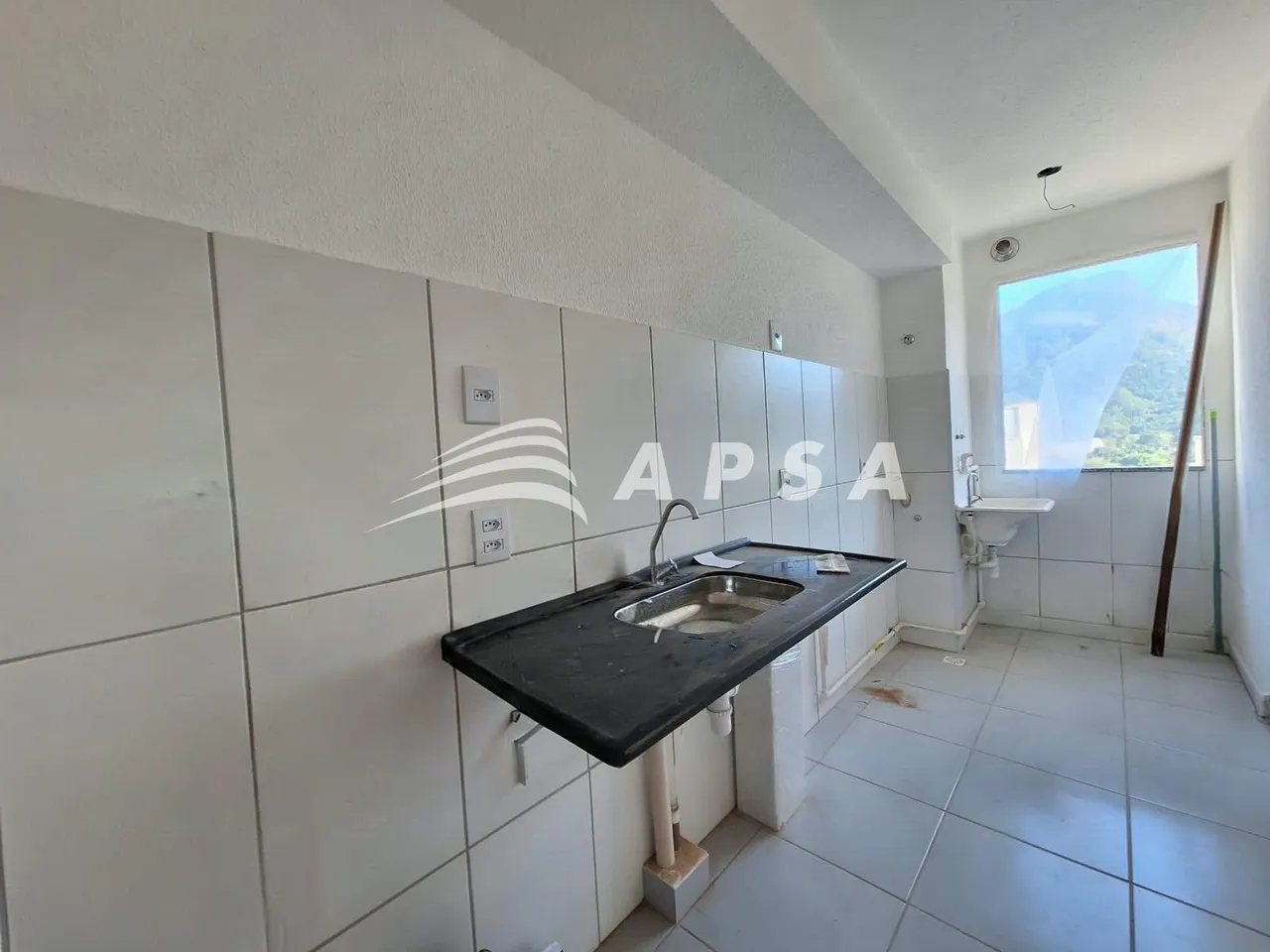 Apartamento sem mobília com 2 quartos e varanda — photo 17