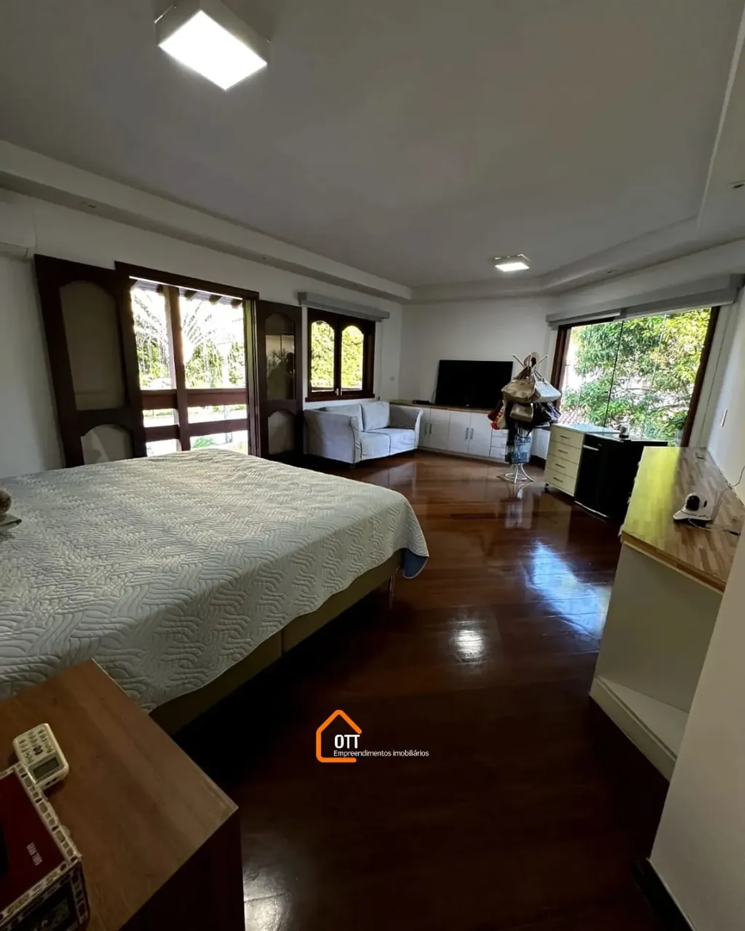 Casa com varanda e churrasqueira 5 quartos e 5 banheiros — photo 27