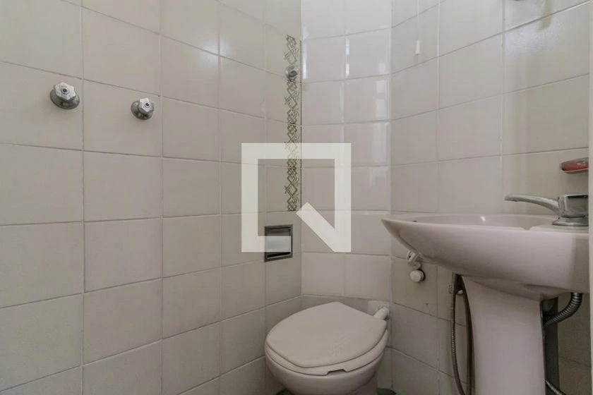 Rental apartment with 3 bedrooms, 160 m² and balcony — photo 45