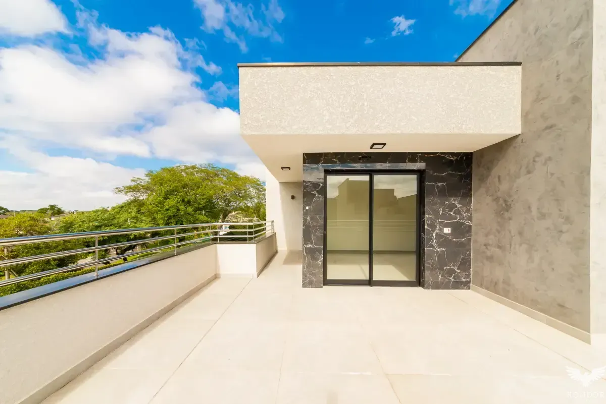 Two-story house with 230 m², 3 bedrooms and 4 baths — photo 22