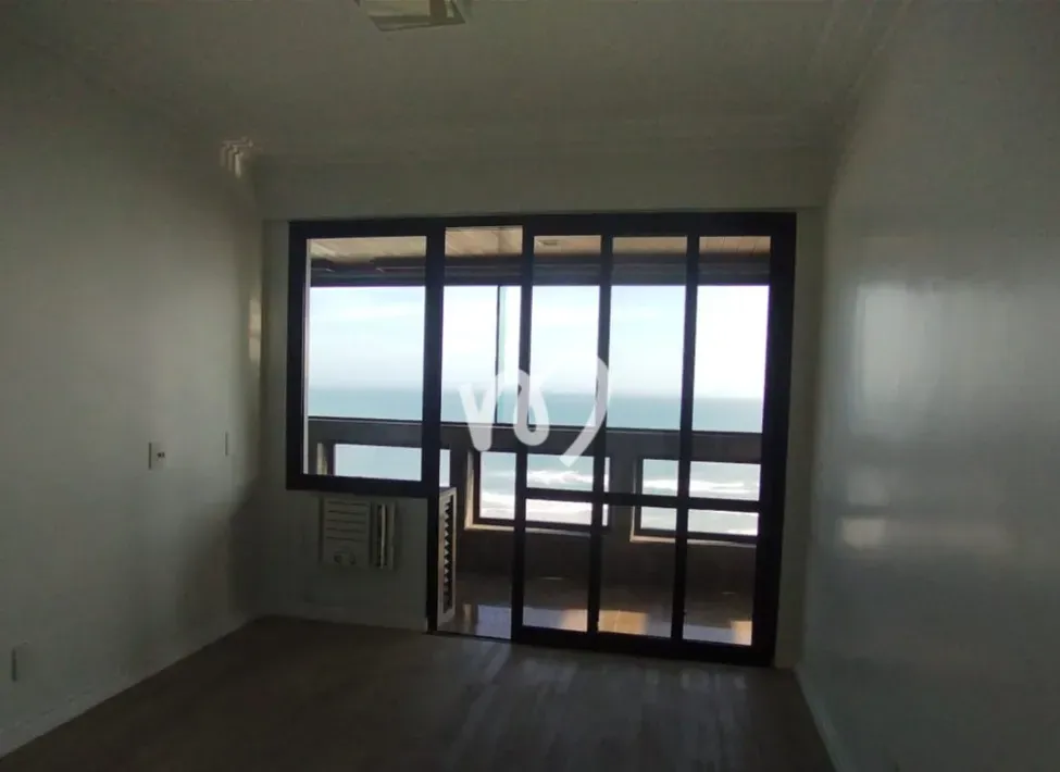 Unfurnished apartment for rent with 4 bedrooms and 313 m² — photo 21