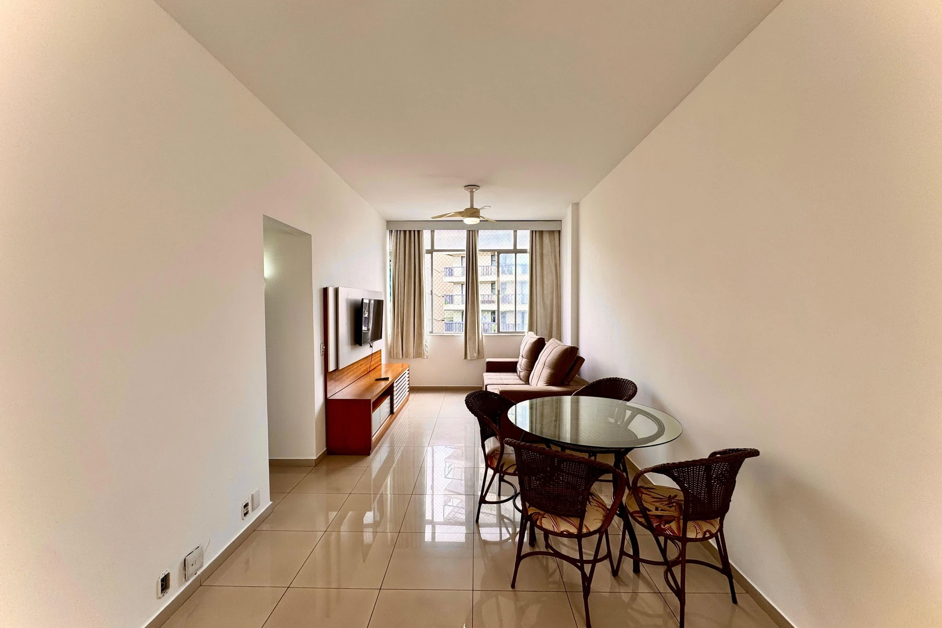 Apartamento mobiliado de 2 quartos com máquina de lavar — photo 8