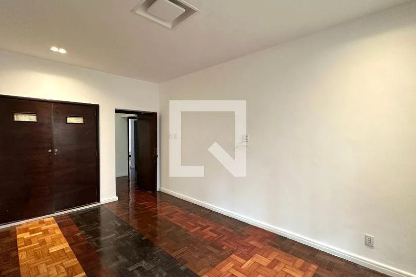 Unfurnished 260 m² apartment with 4 en-suite bedrooms — photo 48