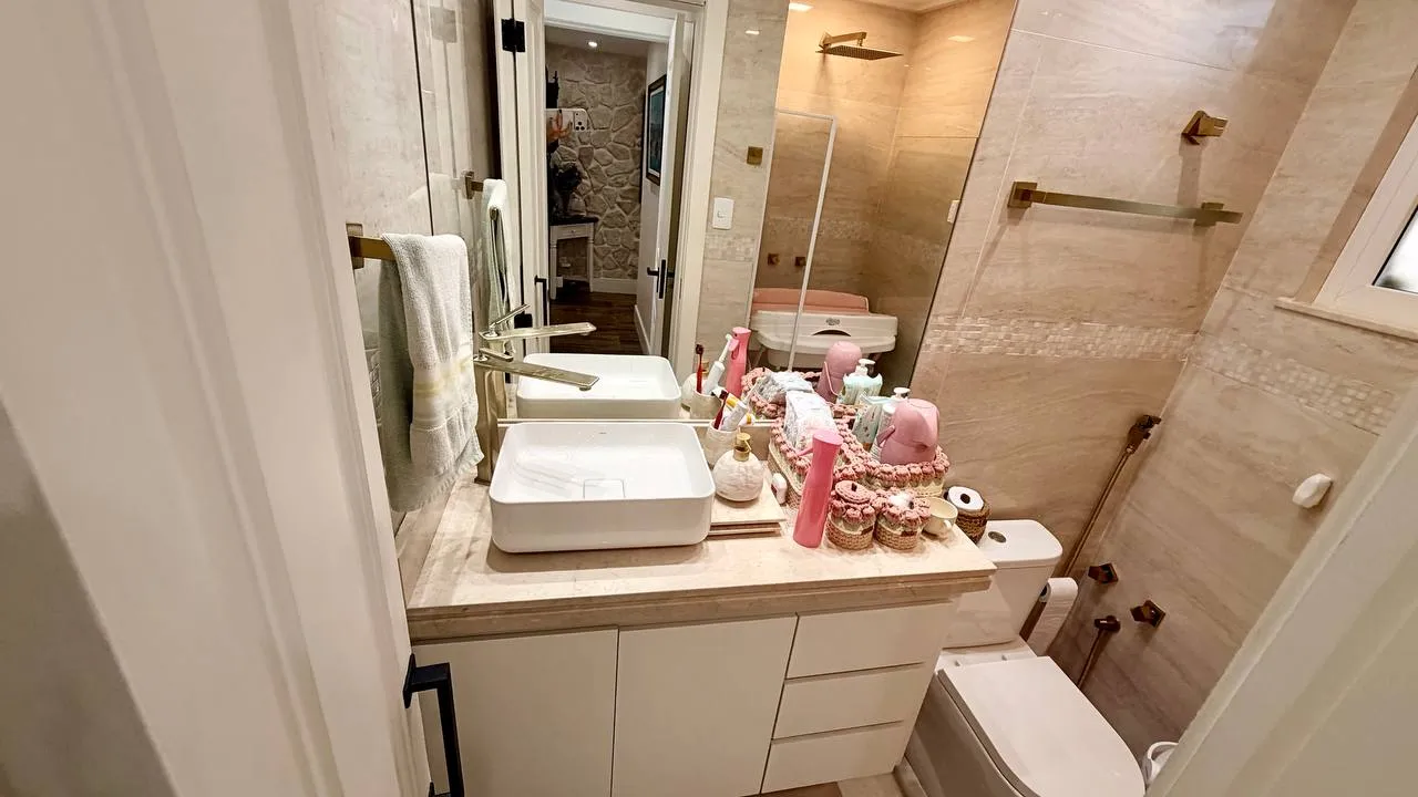 3-bedroom apartment with a home office in Rio de Janeiro — photo 24