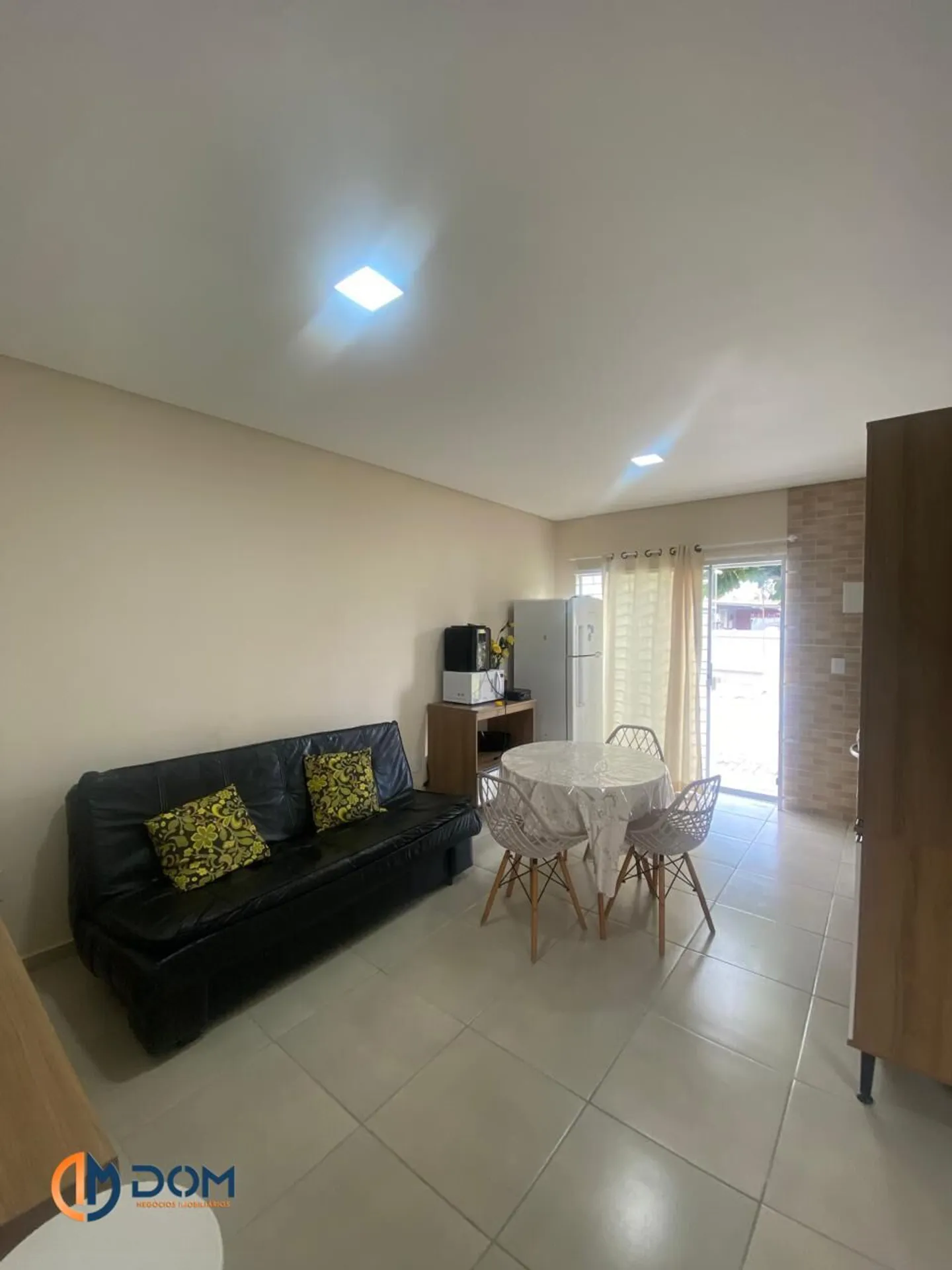 Furnished 60 m² house with open-plan kitchen and living — photo 8