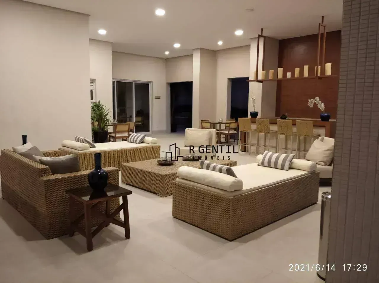 2-bedroom apartment in a building with a sauna — photo 13