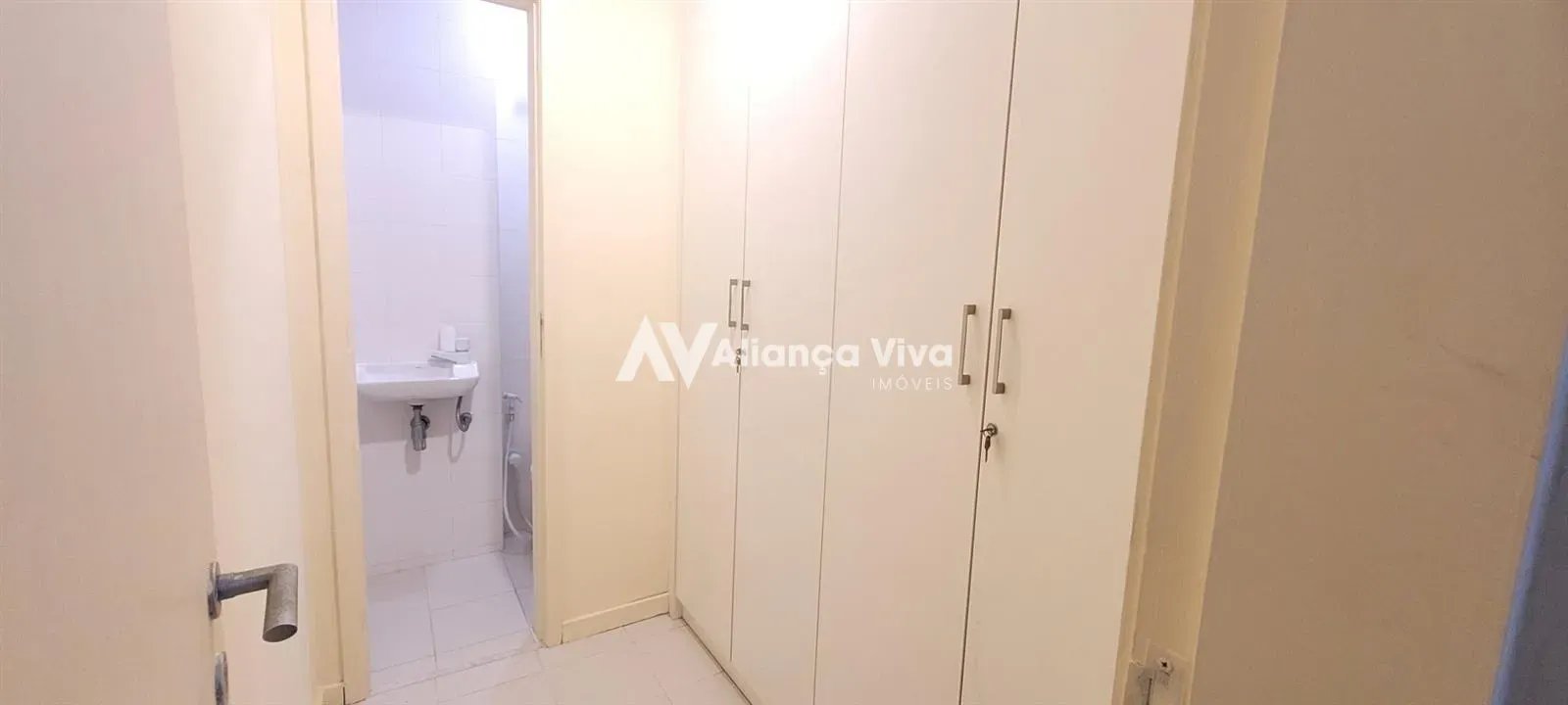 96 m² unfurnished apartment with 2 bedrooms and suite — photo 19