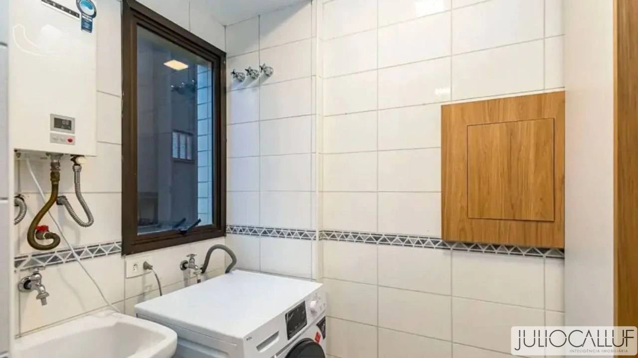 2-bedroom apartment in a building with a sauna — photo 12