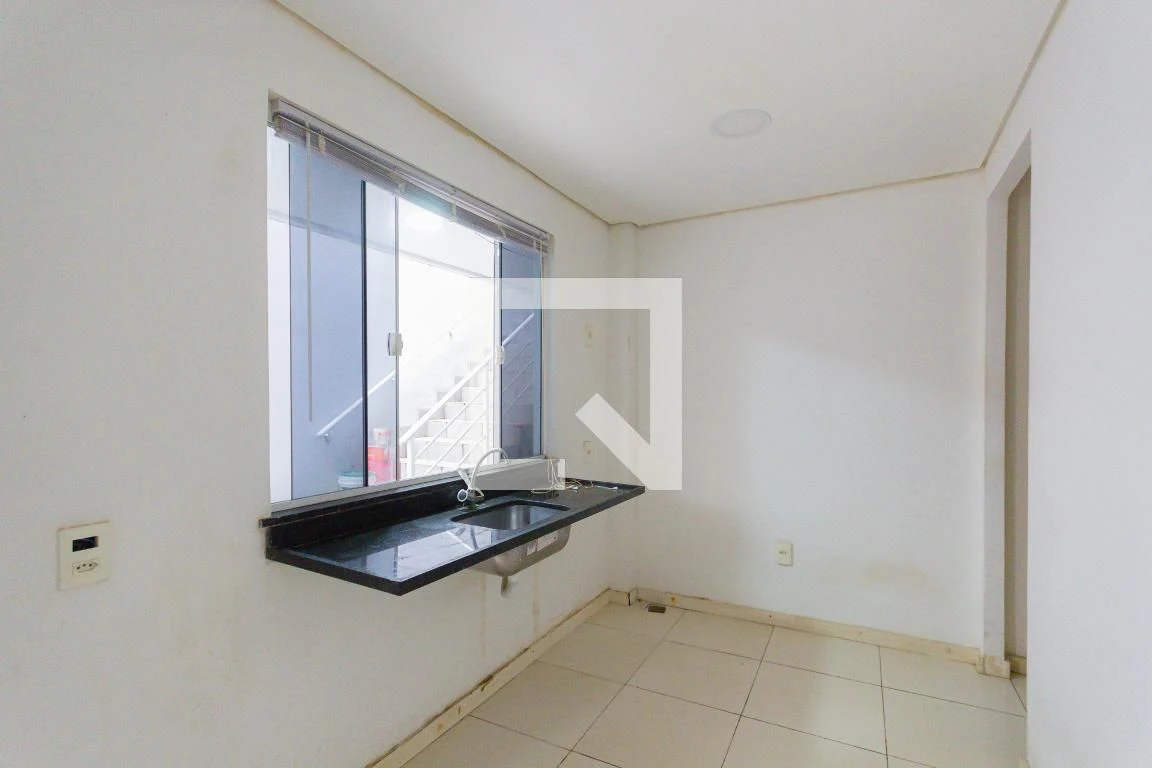 Studio with 1 bedroom and 1 bathroom, no parking — photo 2