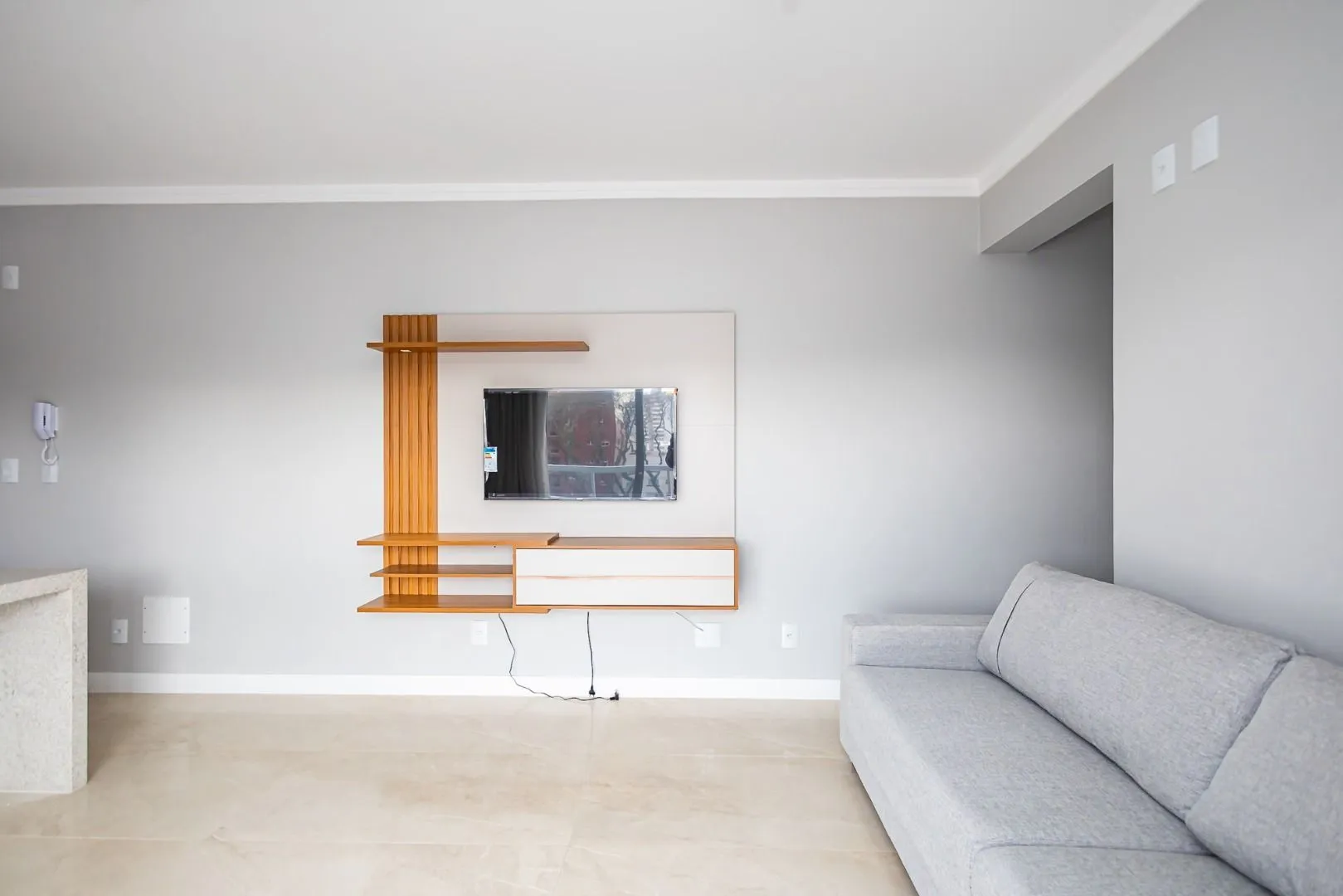 Furnished 2-bedroom apartment with 1 parking space — photo 16