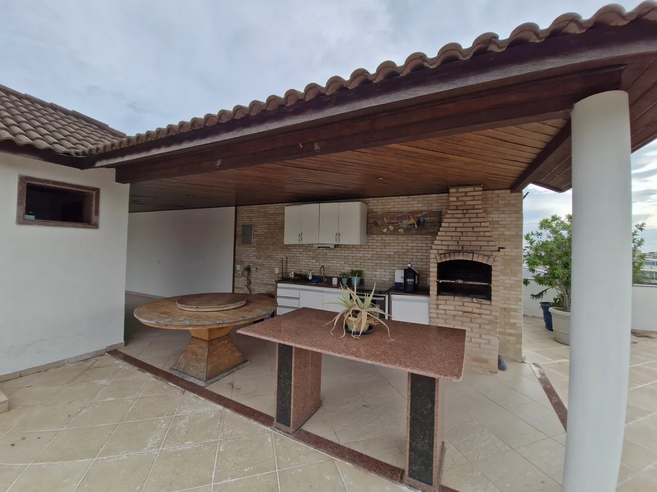 Rented penthouse apartment with 4 bedrooms and 4 baths — photo 10