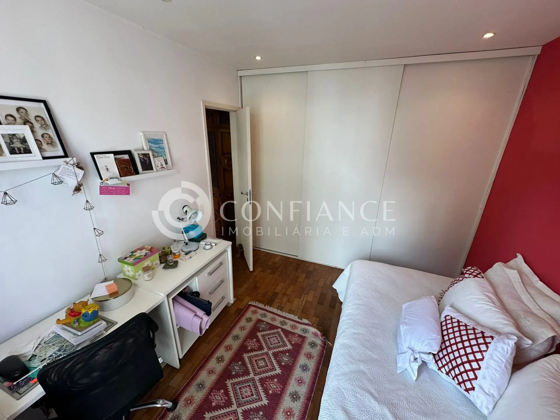 Furnished apartment with a real desk and 3 bedrooms — photo 26