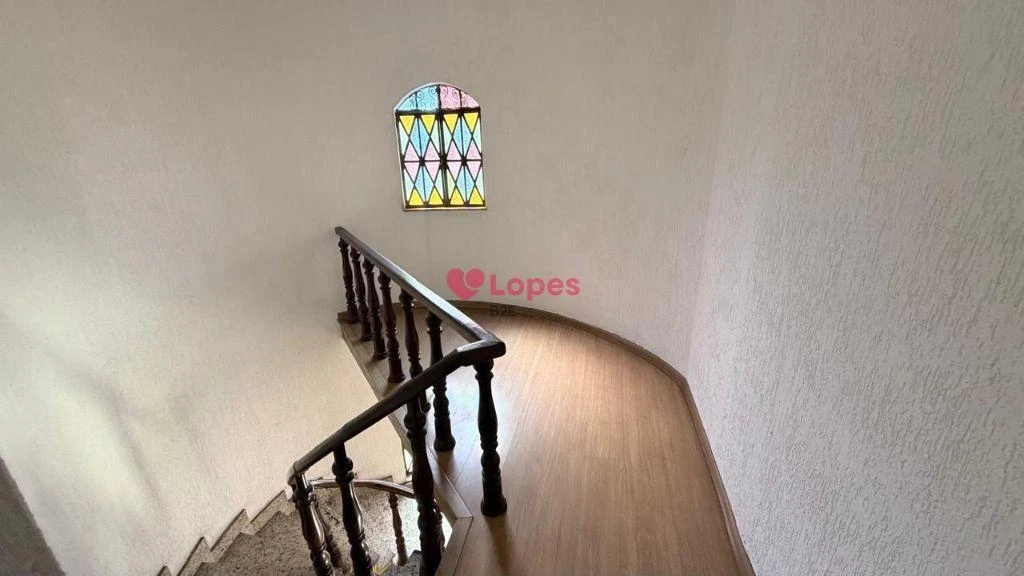 Casa de 450 m² com 3 quartos e fogão a gás — photo 17