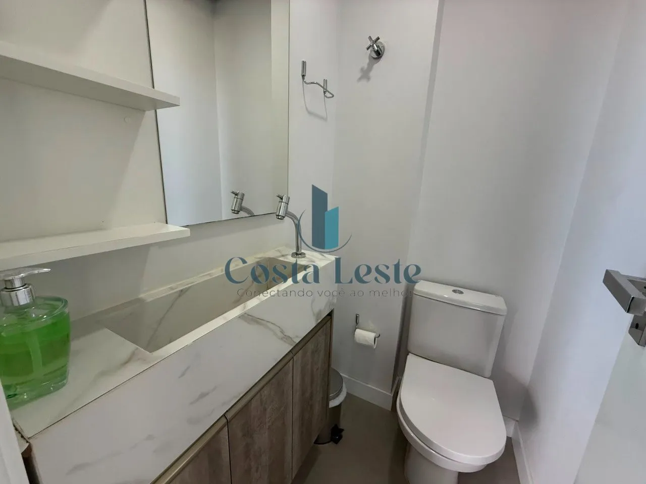 Apartamento amueblado de 48 m² con terraza y 1 suite — photo 4