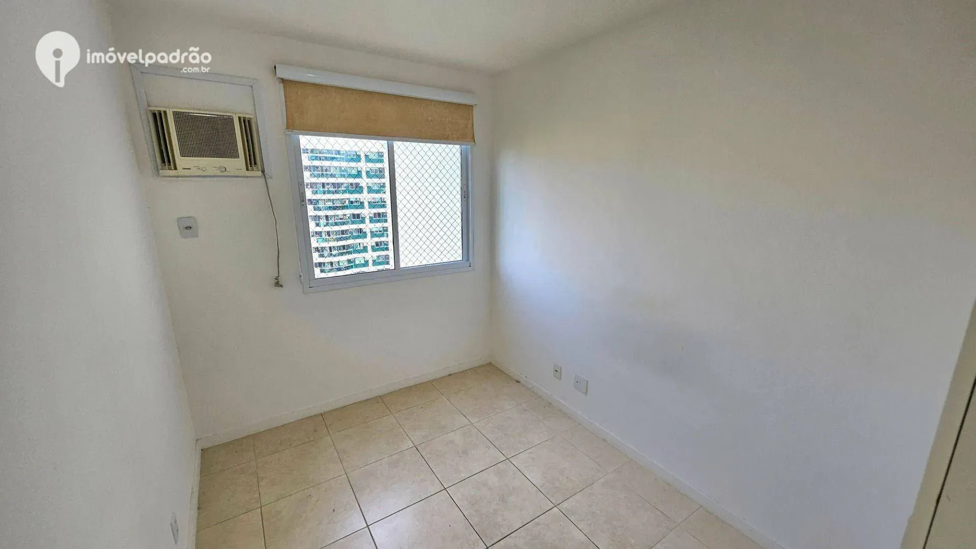 Furnished 2-bedroom apartment with enclosed balcony — photo 46