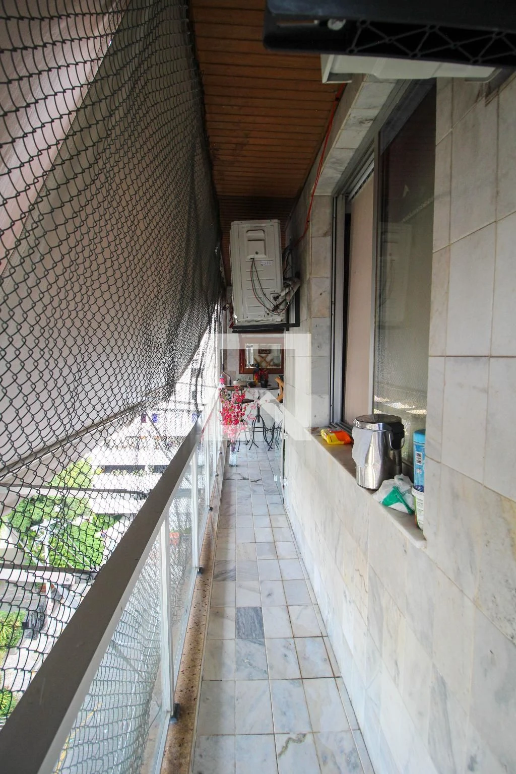 3-bedroom unfurnished apartment with laundry area — photo 29