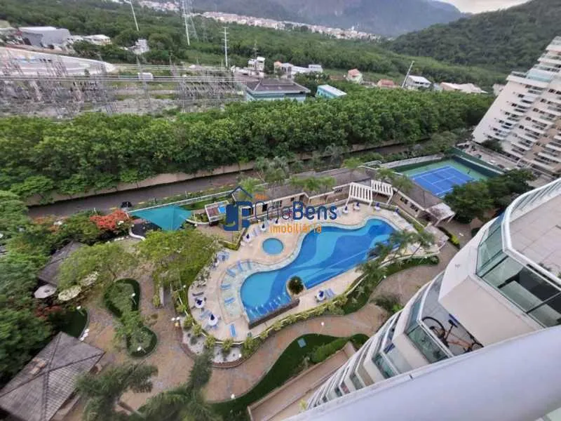 Apartamento com 2 quartos e piscina do condomínio — photo 2