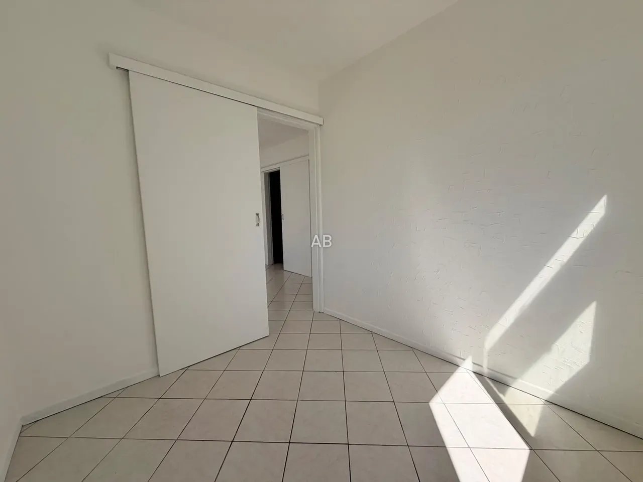 Apartamento para locação com cozinha a gás e 2 quartos — photo 12