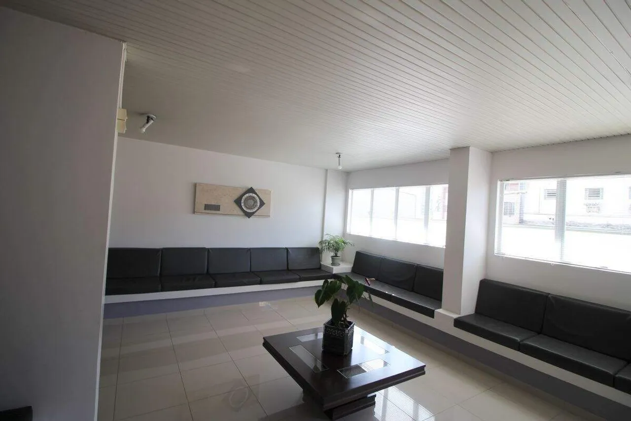 Apartment, 48 m², with wood or laminate floors — photo 6