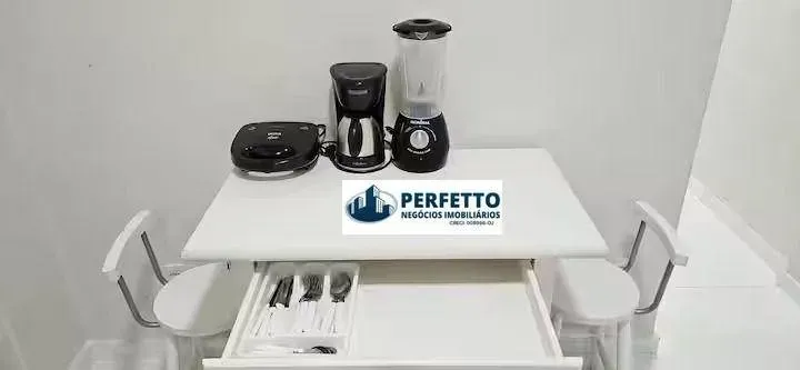 1-bedroom apartment with a compact gas kitchenette — photo 8