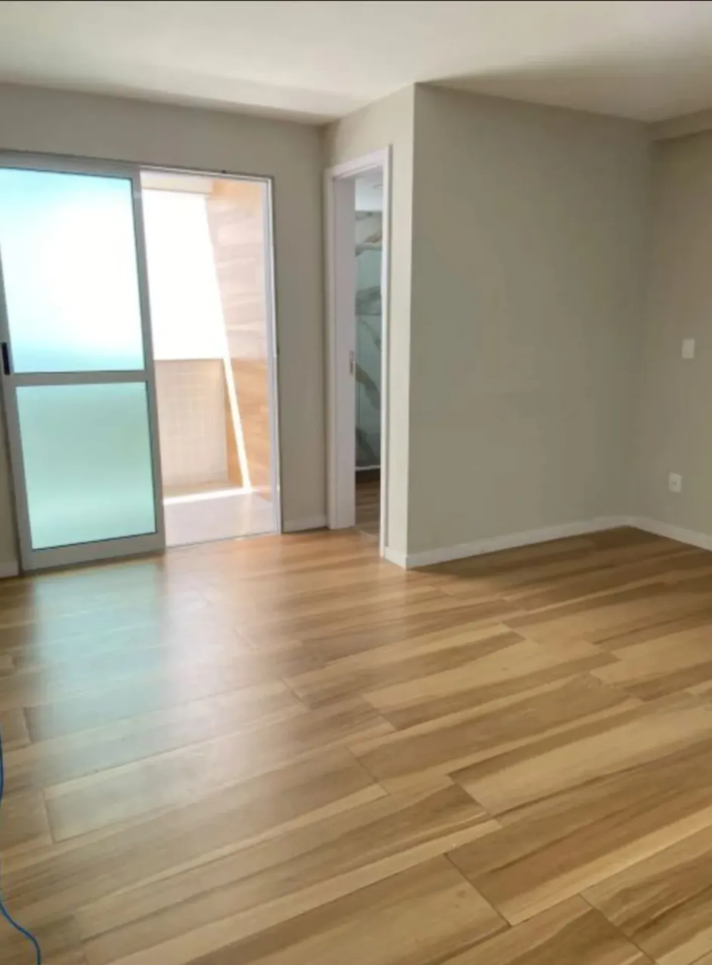 Duplex com 4 quartos, cozinha aberta a gás e 340 m² — photo 26