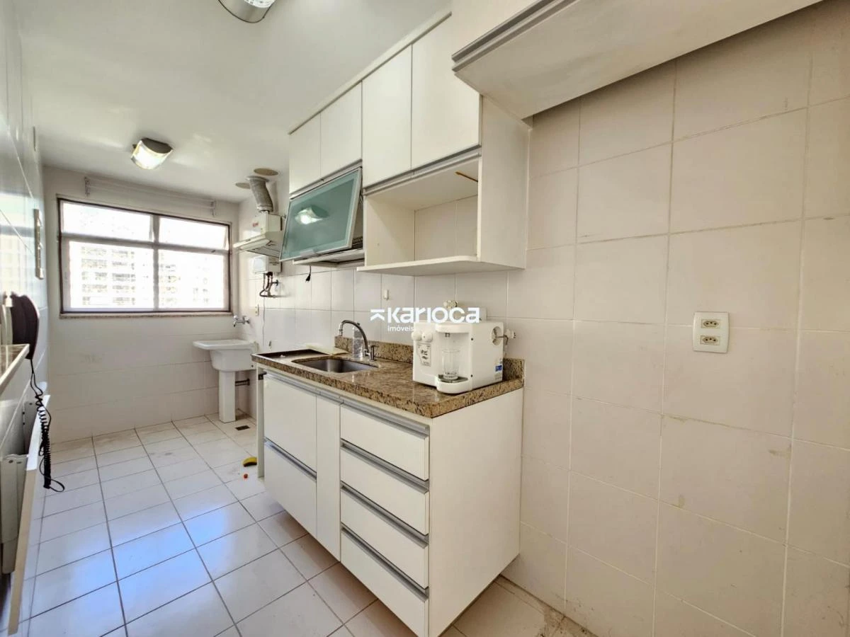 90 m² apartment with 3 bedrooms and built-in wardrobes — photo 2